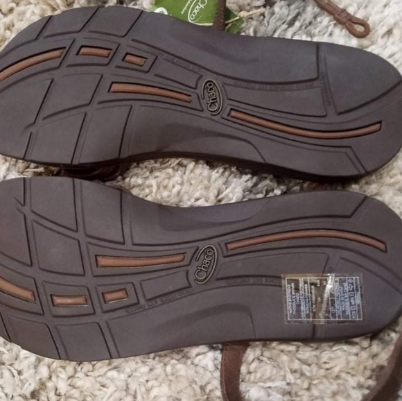 Chaco Flips - Picture 3 of 8